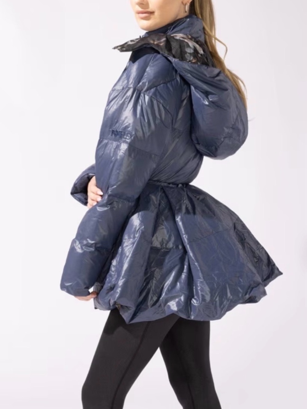 POPFLEX Pearl Puffer Coat in Navy M